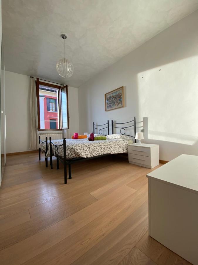 Ca' Santa Marta Apartment Venedig Exteriör bild
